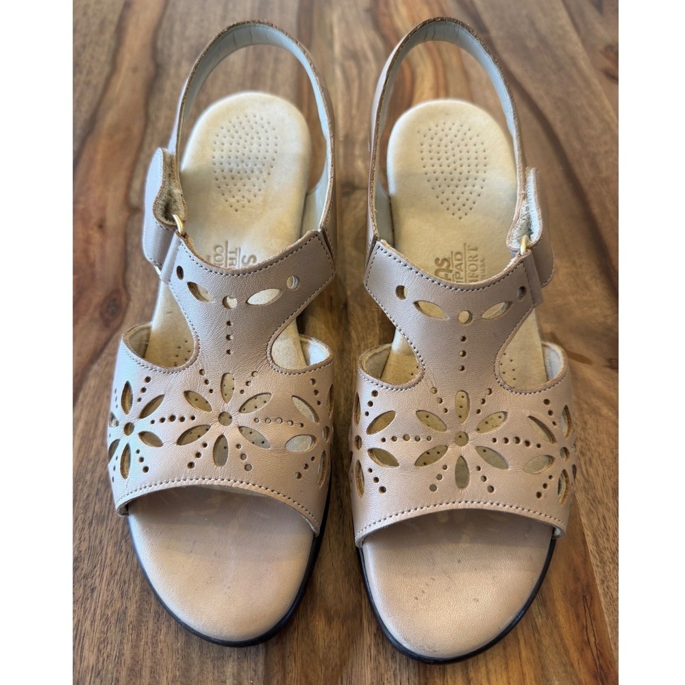 SAS Tripad Comfort Womens 8 N Beige Leather Floral Cutout Slingback Heel Sandals